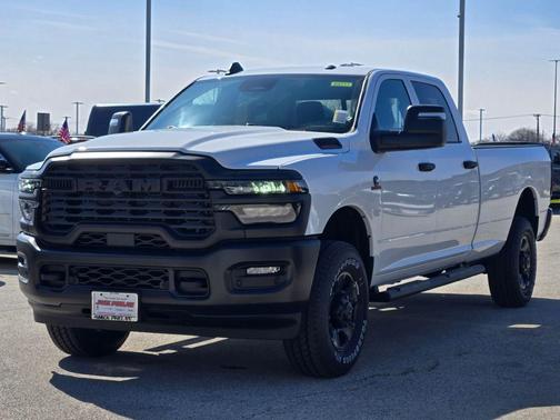 2026 RAM 2500 Tradesman Crew Cab 4x4 8' Box