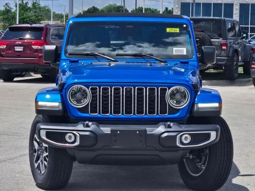 2025 Jeep Wrangler 4-Door Sahara 4x4