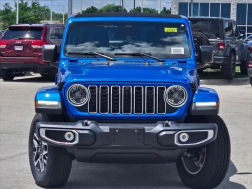 2025 Jeep Wrangler 4-Door Sahara 4x4