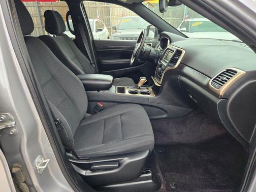 2016 Jeep Grand Cherokee Laredo