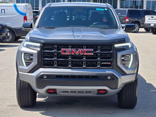 Sterling Metallic 2023 GMC Canyon AT4