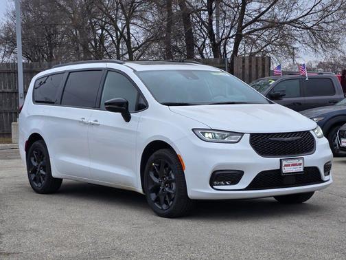 2026 Chrysler Pacifica Limited