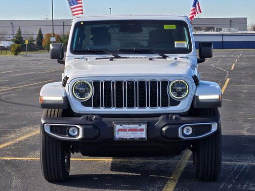 2026 Jeep Wrangler 4-Door Sahara 4x4