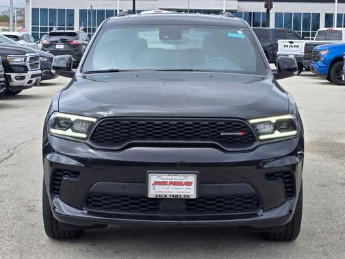 DB Black Crystal Clearcoat 2025 Dodge Durango GT Plus