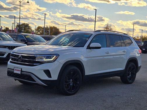2022 Volkswagen Atlas 3.6L SE w/Technology