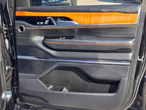 2022 Jeep Grand Wagoneer Series III 4x4