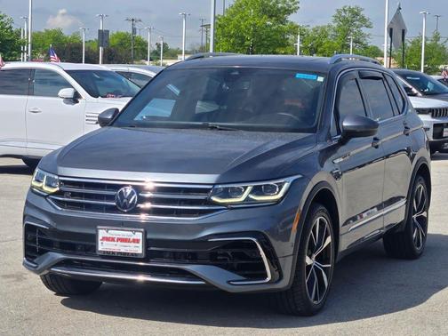 Platinum Gray Metallic 2023 Volkswagen Tiguan 2.0T SEL R-Line 4MOTION