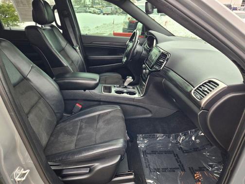 2020 Jeep Grand Cherokee Altitude