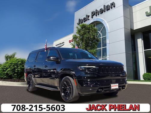 Diamond Black Crystal Pearlcoat 2023 Jeep Wagoneer Series II Carbide 4x4