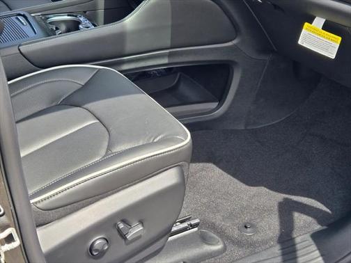 2025 Chrysler Pacifica Hybrid Premium S Appearance Pkg