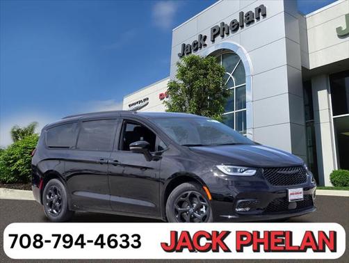 2025 Chrysler Pacifica Hybrid Premium S Appearance Pkg