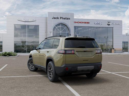 41 2027 Jeep Cherokee Laredo