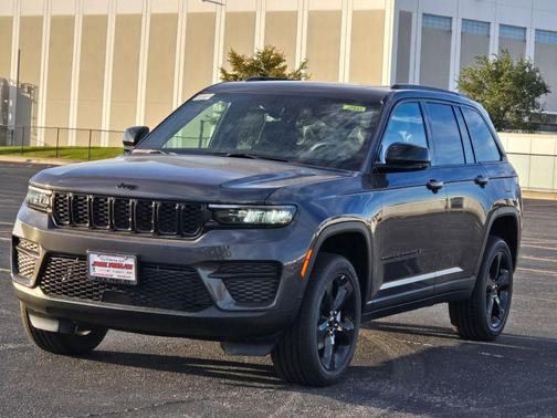 2025 Jeep Grand Cherokee Altitude