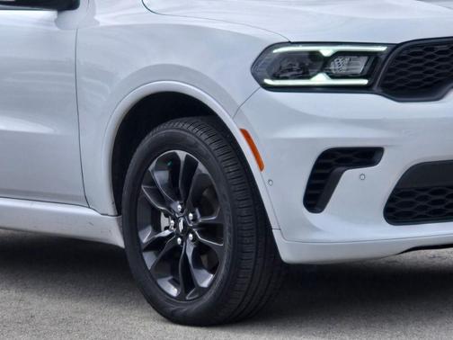 White Knuckle Clearcoat 2025 Dodge Durango GT Plus