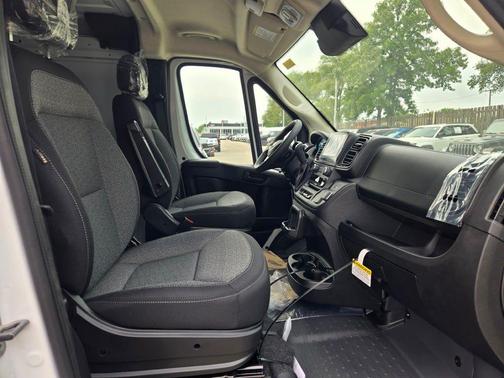 2026 RAM ProMaster 1500 Low Roof