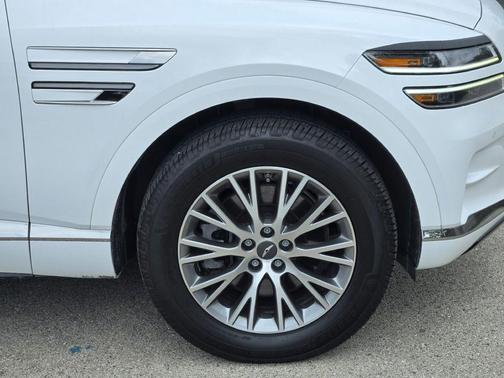 Alta White 2024 Genesis GV80 2.5T