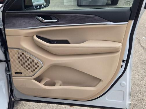 2024 Jeep Grand Cherokee Limited X