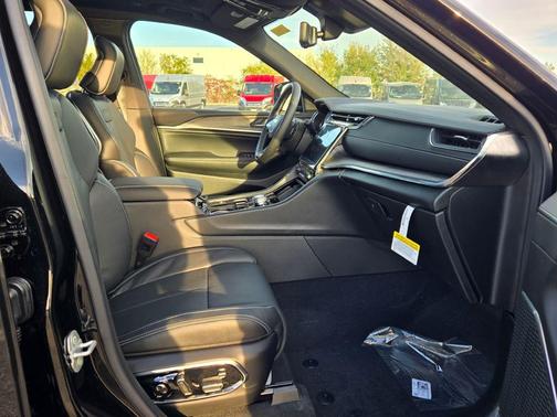 2025 Jeep Grand Cherokee L Overland