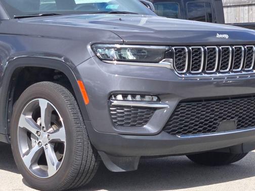 Baltic Gray Metallic Clearcoat 2024 Jeep Grand Cherokee Limited