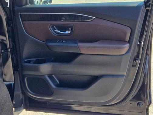 Crystal Black Pearl 2025 Honda Pilot Elite