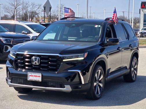 Crystal Black Pearl 2025 Honda Pilot Elite