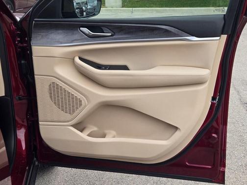 2024 Jeep Grand Cherokee Limited X