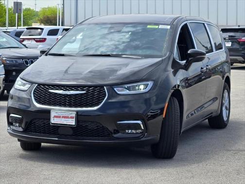 2025 Chrysler Pacifica L