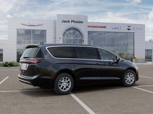 Diamond Black Crystal Pearlcoat 2027 Chrysler Pacifica L