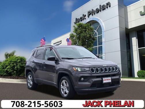 Baltic Gray Metallic Clearcoat 2024 Jeep Compass Latitude