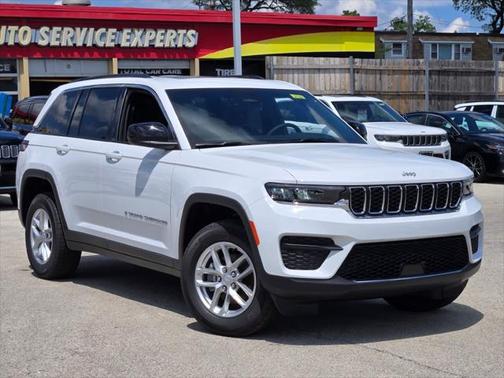 2025 Jeep Grand Cherokee Laredo