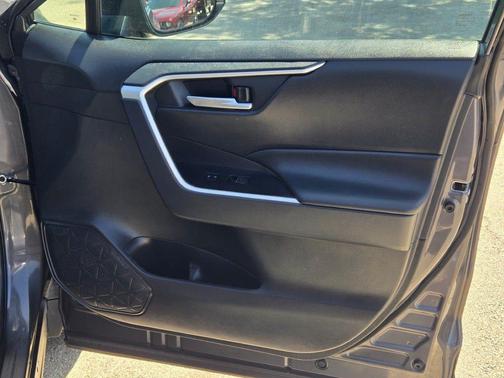 Magnetic Gray Metallic 2025 Toyota RAV4 XLE