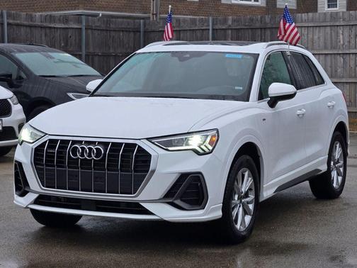 2025 Audi Q3 Premium 45 TFSI S line quattro Tiptronic