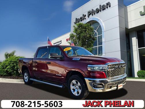 Delmonico Red Pearlcoat 2025 RAM 1500 Big Horn/Lone Star