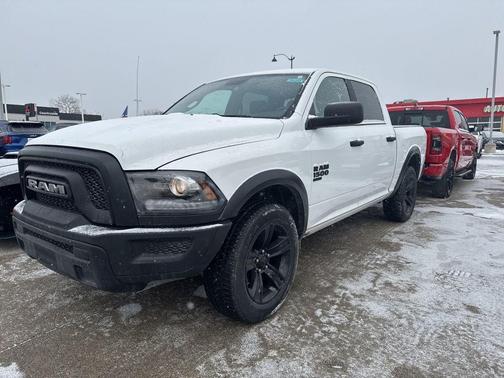 2024 RAM 1500 Classic Warlock Crew Cab 4x4 5'7' Box