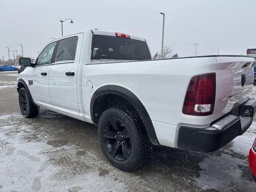 2024 RAM 1500 Classic Warlock Crew Cab 4x4 5'7' Box