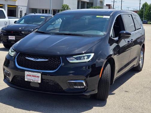2025 Chrysler Pacifica L