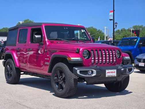 Tuscadero Pearlcoat 2021 Jeep Wrangler Unlimited Sahara
