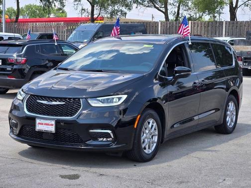 2025 Chrysler Pacifica L