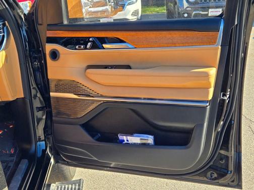 2022 Jeep Grand Wagoneer Series III 4x4