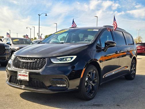 2026 Chrysler Pacifica L