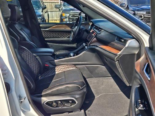 2022 Jeep Grand Cherokee 4xe Summit