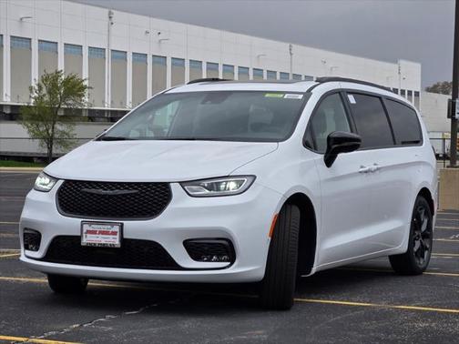 2025 Chrysler Pacifica Limited