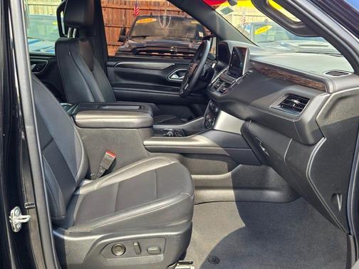2022 Chevrolet Suburban 4WD Z71