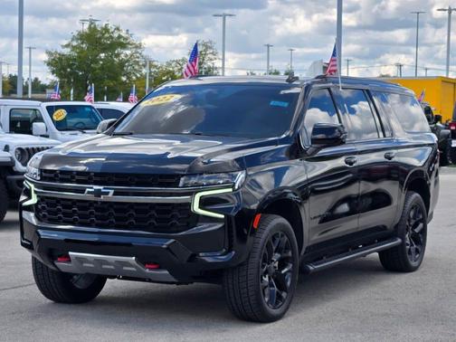 2022 Chevrolet Suburban 4WD Z71