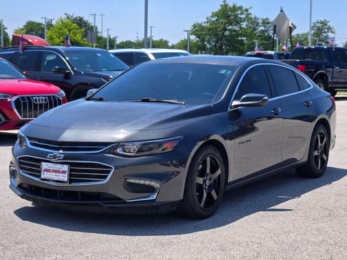 Gray Metallic 2018 Chevrolet Malibu LT