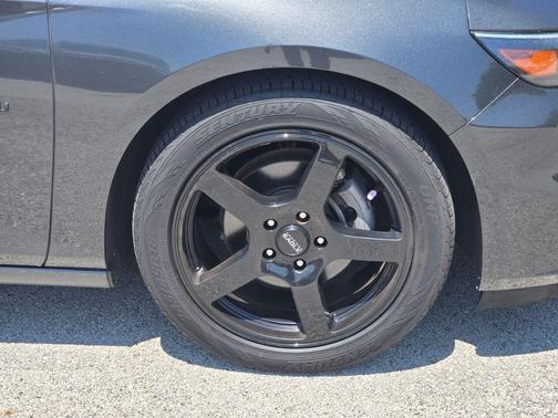 Gray Metallic 2018 Chevrolet Malibu LT