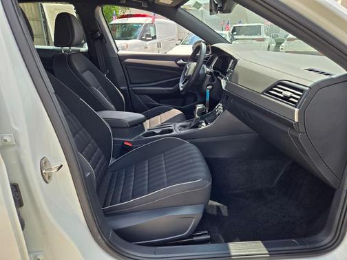 2024 Volkswagen Jetta 1.5T Sport