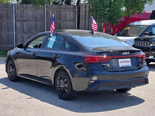 2023 Kia Forte LX