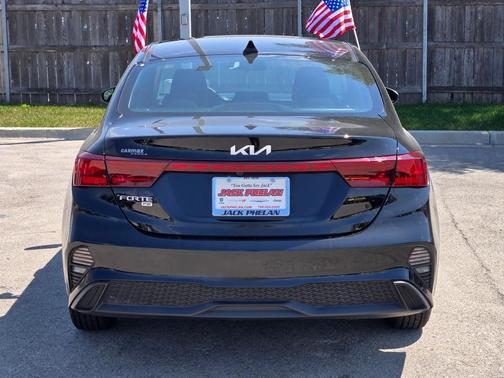 2023 Kia Forte LX