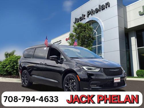 2026 Chrysler Pacifica Limited
